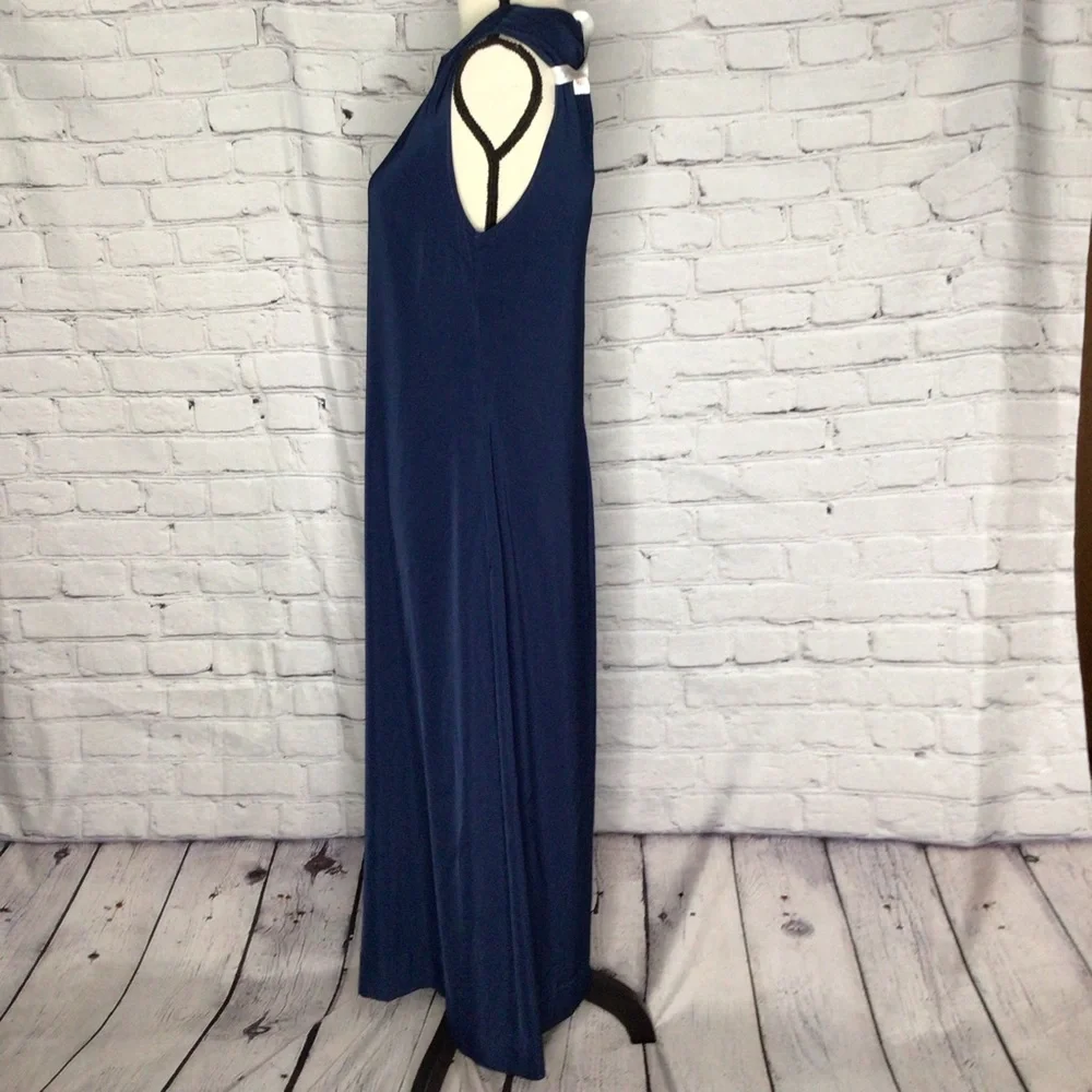 Veiled Collection Navy Blue Eva Essential Sleeveless Midi Dress Medium NWT